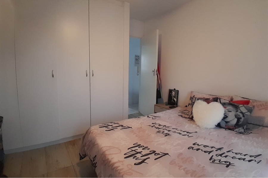 2 Bedroom Property for Sale in Parklands Western Cape